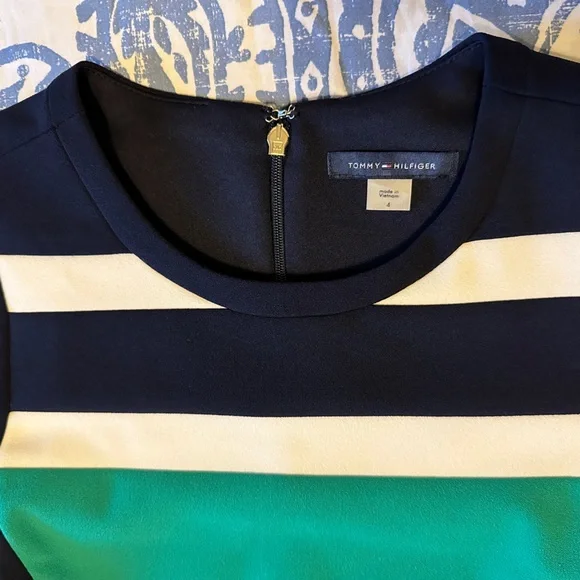 Tommy Hilfiger Striped Sheath Dress - Navy/Green/White Size 4 - Picture 2 of 4